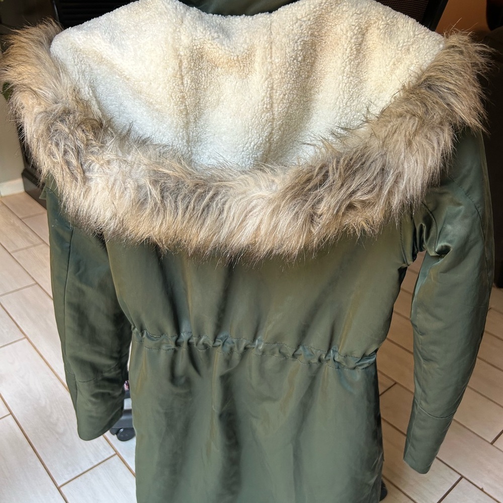 Banana Republic Long Insulated Jacket in Olive Green - Picture 3 of 3